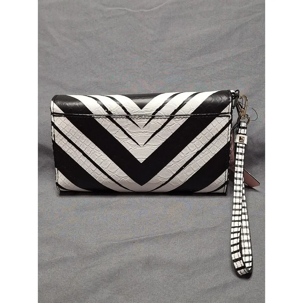 Victoria's Secret Chevron Tech Wristlet Wallet Black/White - Picture 3 of 6